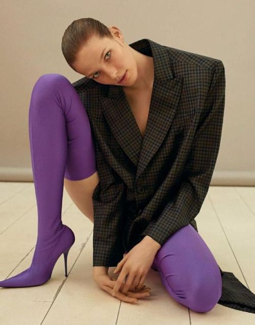 Purple Blazers: Make a Bold Statement with Stylish Purple Blazers