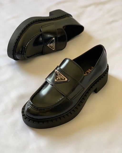 Loafers For Men: Step Out in Style and Comfort with Classic Men’s Loafers
