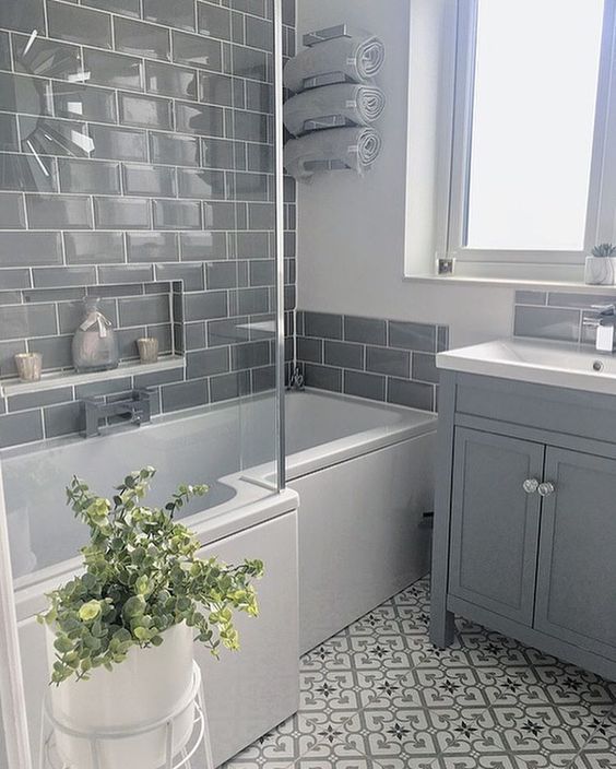 Bathroom Decor Ideas: Transform Your Bathroom with Stylish and Functional Decor Ideas