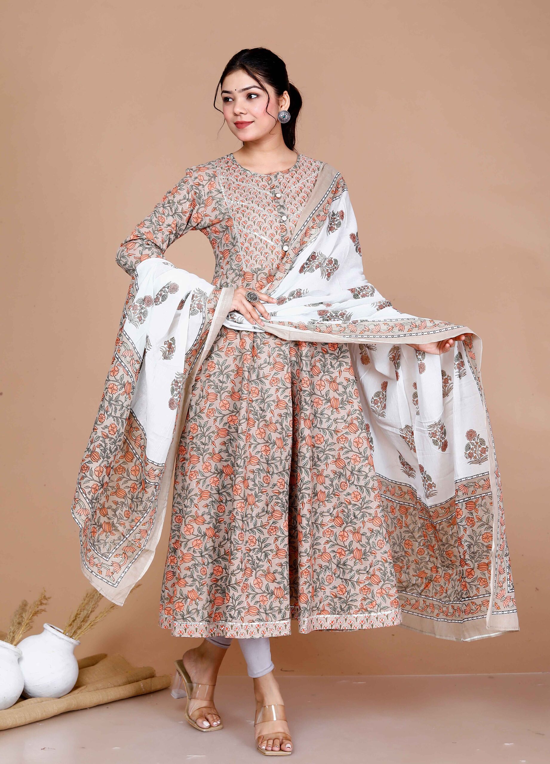 Anarkali Salwar Suits: Embrace Royal Elegance with Stunning Anarkali Salwar Suits