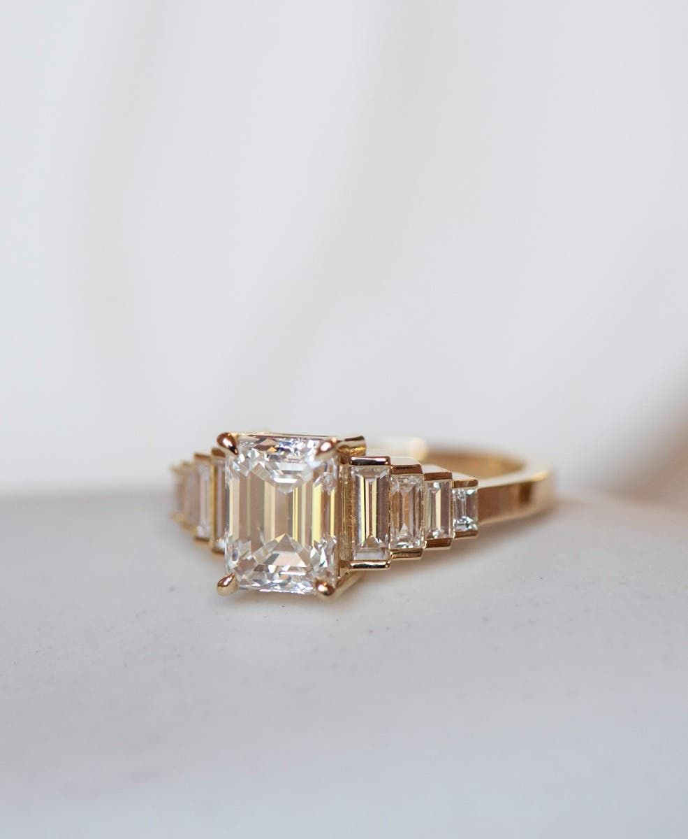 2 Carat Diamond Rings: Make a Statement with Exquisite 2 Carat Diamond Rings