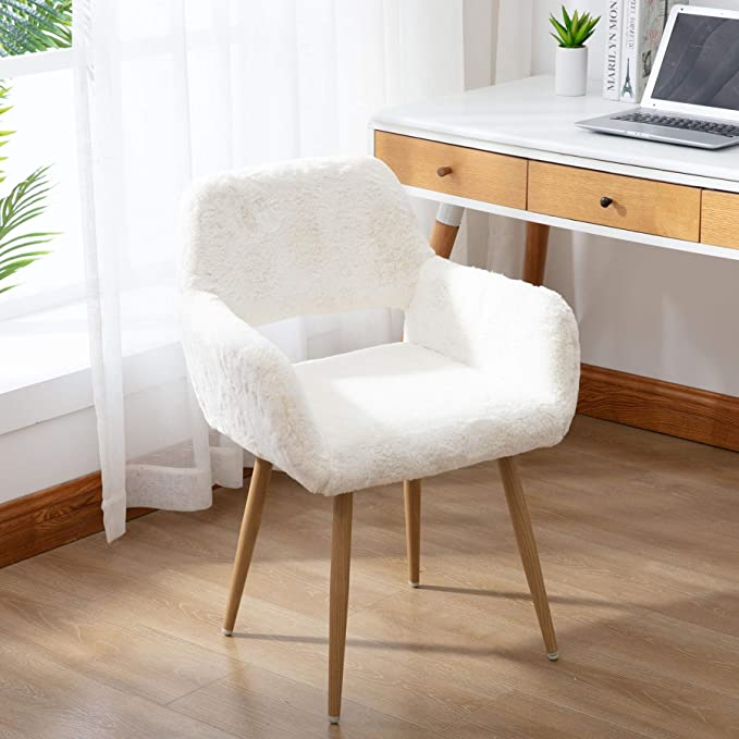 Small Chairs: Space-Saving Seating Solutions with Style