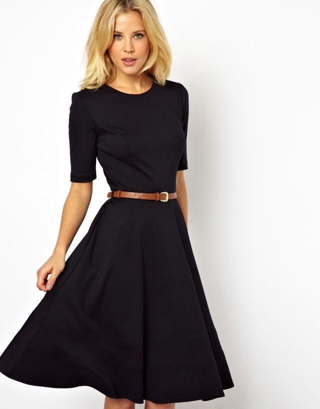 Skater Dress: Effortlessly Chic Style for Every Body Type
