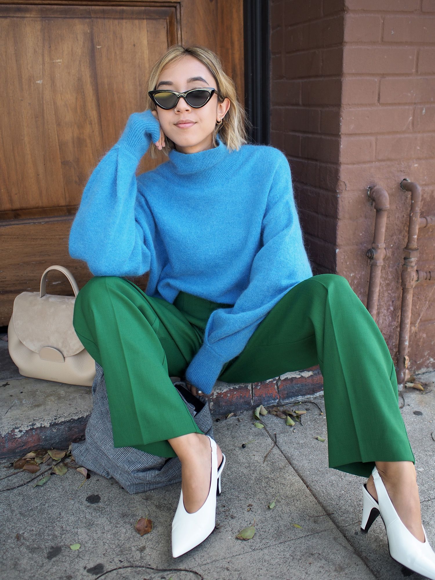 Stay Stylish in the Office with Green Trousers