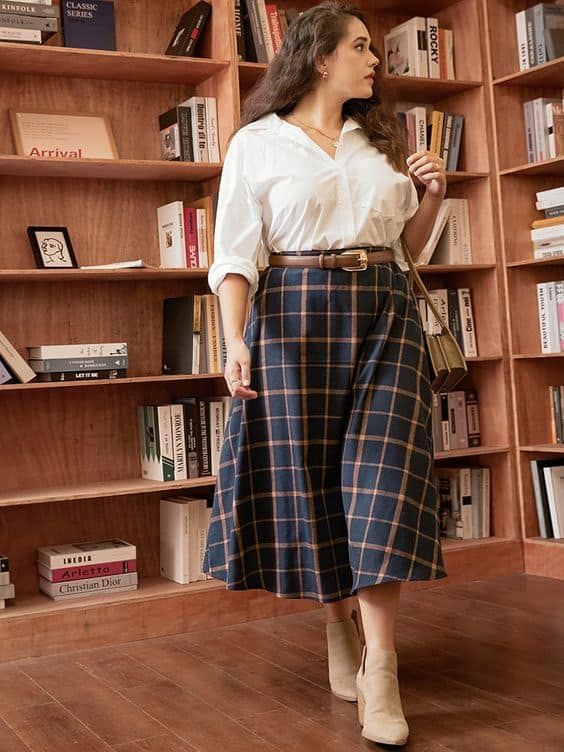 Flatter Your Curves with Plus Size Skirts