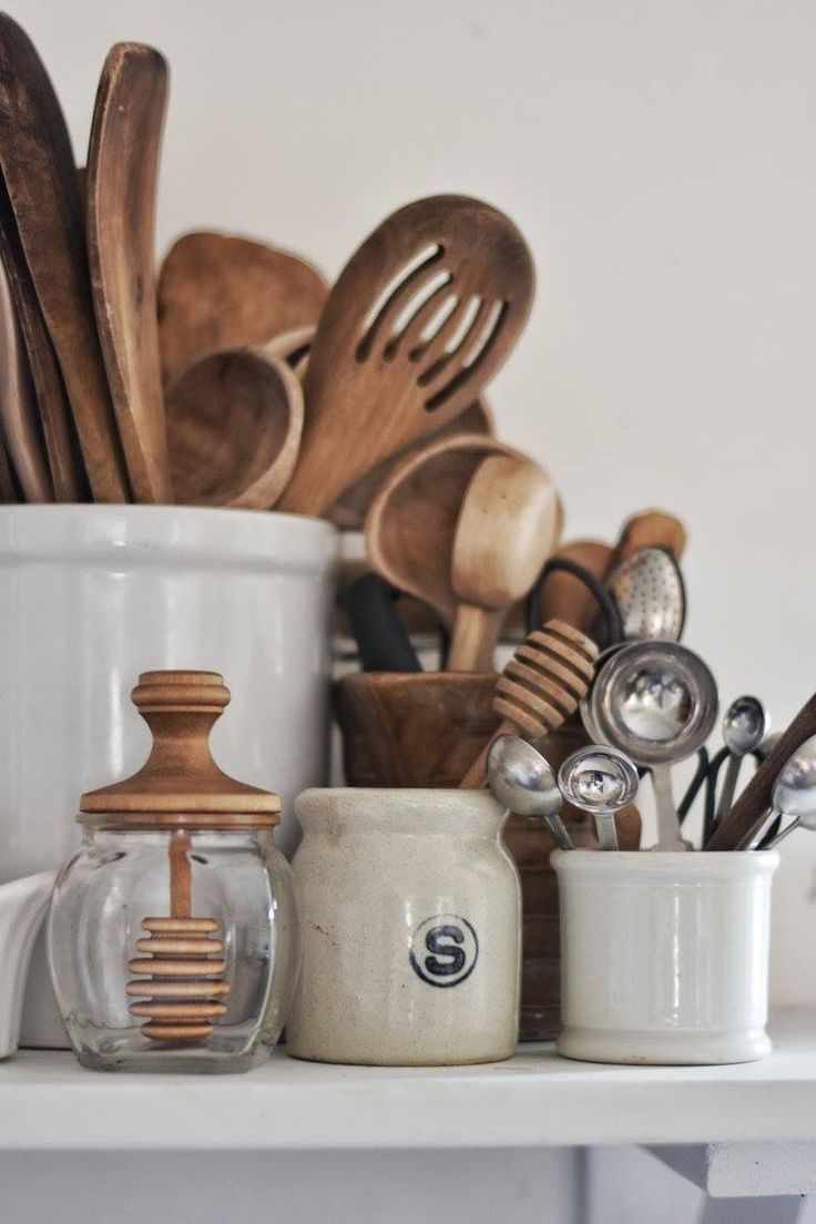 Equip Your Kitchen with Stylish Kitchen Accessories