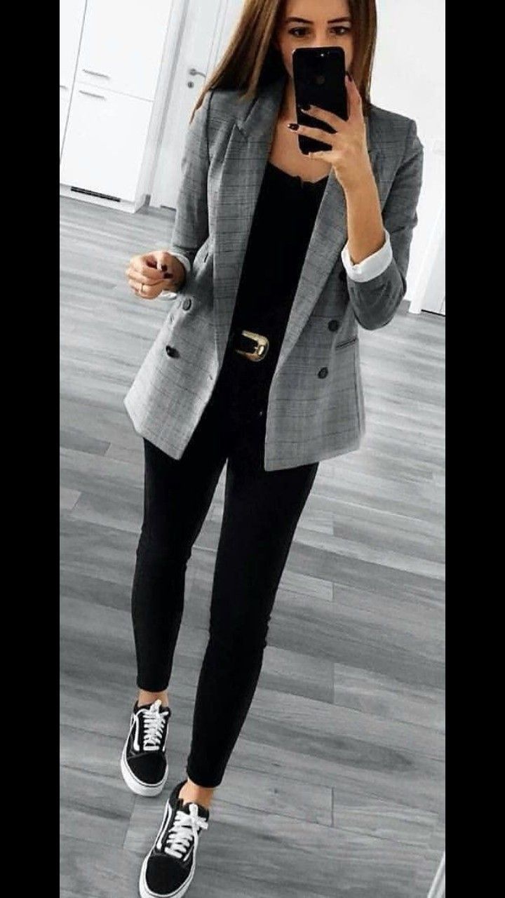 Grey Blazers: Effortless Style for Every Wardrobe