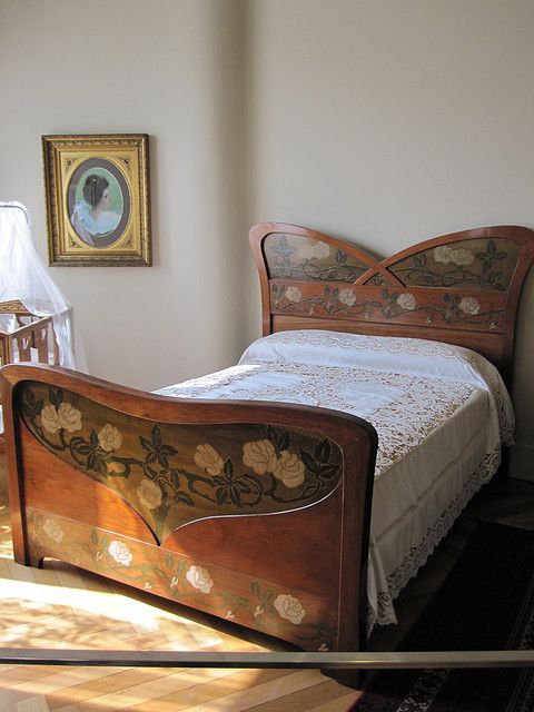 Antique Bed Designs