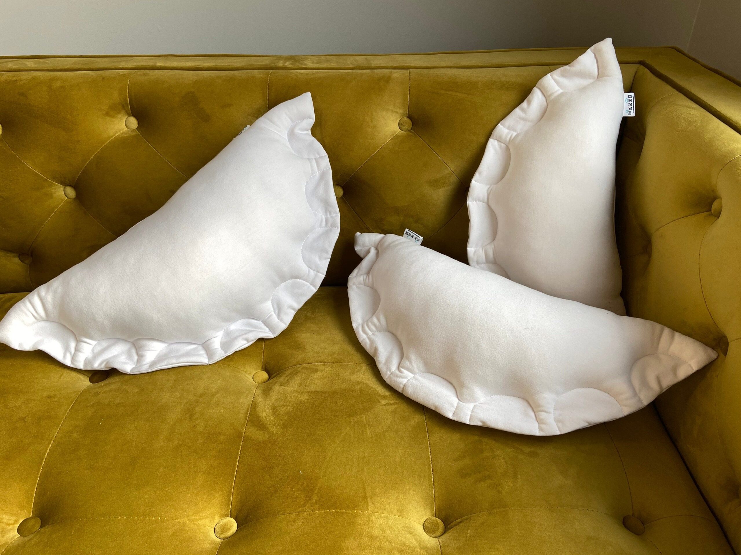 Cozy Comfort: Sink into Luxury with Big Pillows