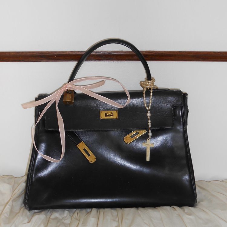 Luxury at Your Fingertips: Exploring Birkin Bags Designs