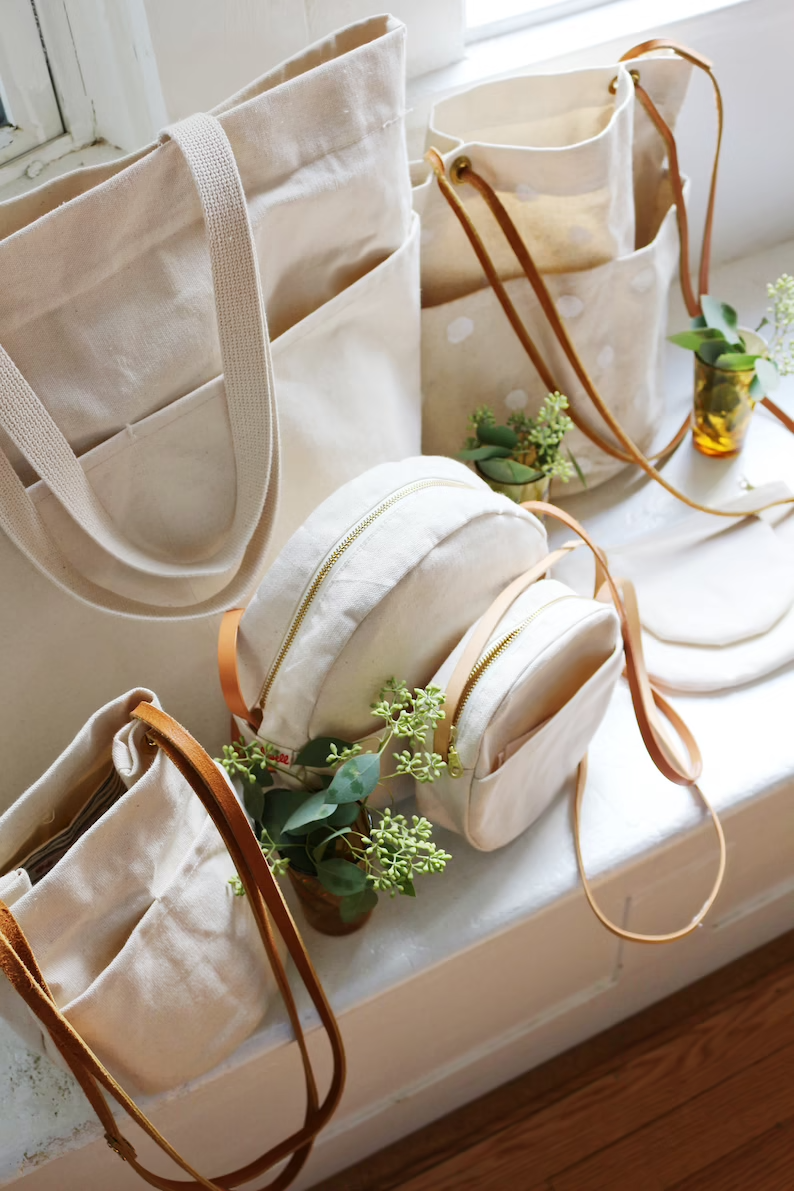 Canvas Bags: Functional and Stylish Carryall Solutions