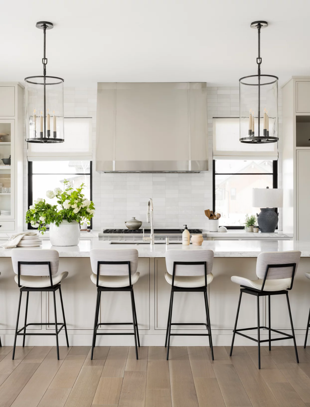 Dining in Style: Exploring the Charm of Kitchen Chairs
