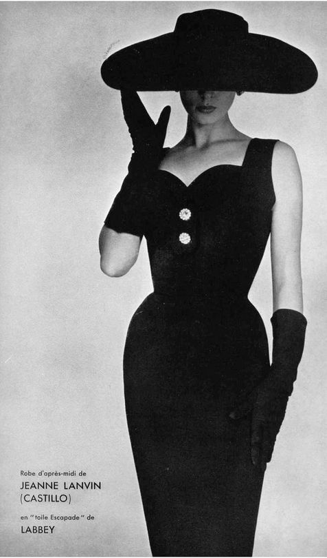 Vintage Glamour: Navigating Retro Dresses