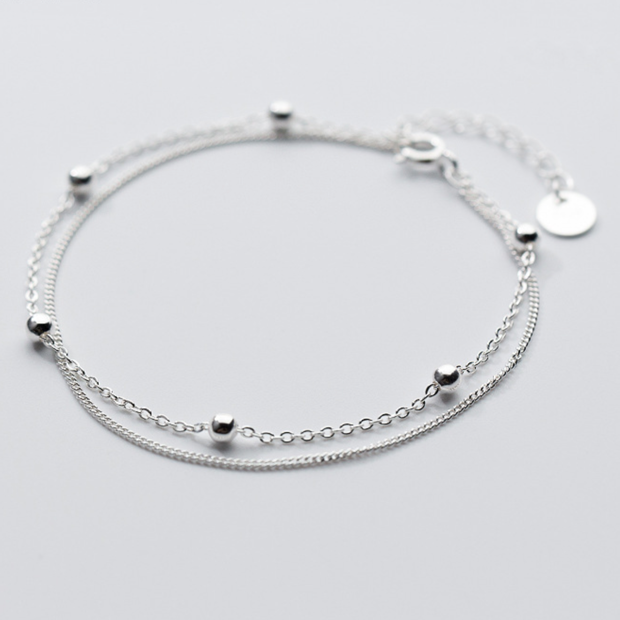 Masculine Elegance: Silver Chains for
Men’s Fashion