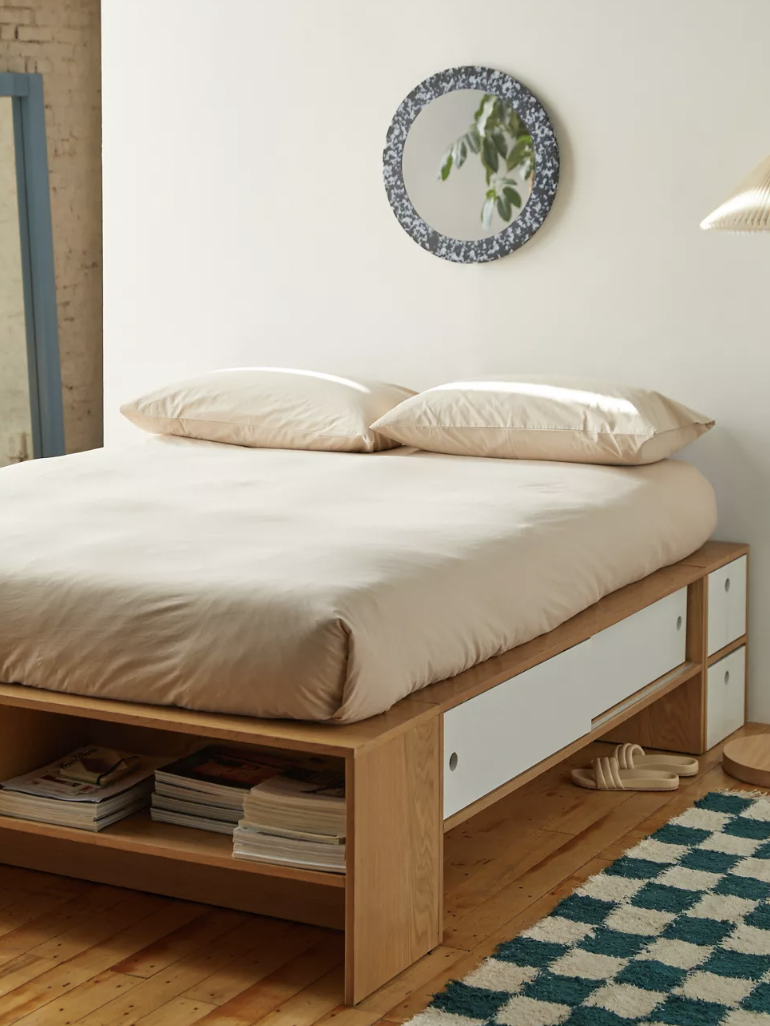 Clever Storage Solutions: Innovative Storage Bed Designs for Small Spaces