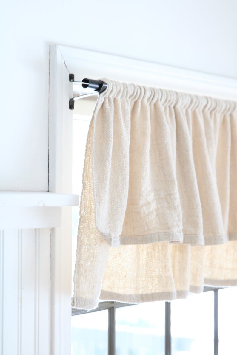 Adding Elegance to Your Windows with Valance Curtains: Timeless Style
