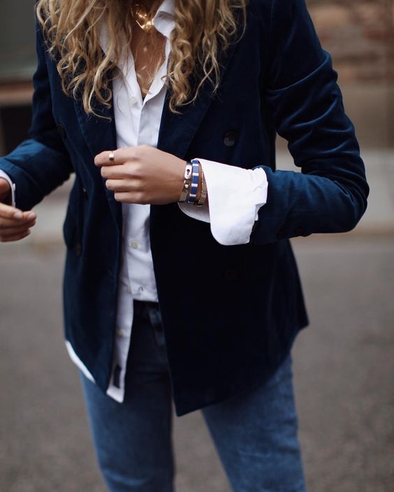 Velvet Blazers: Luxurious Outerwear for Every Occasion