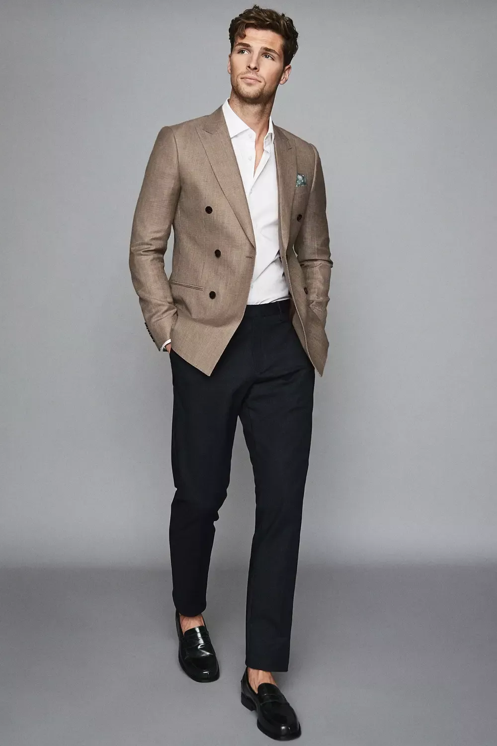 Stylish Staples: Essential Vests for Men’s Wardrobe