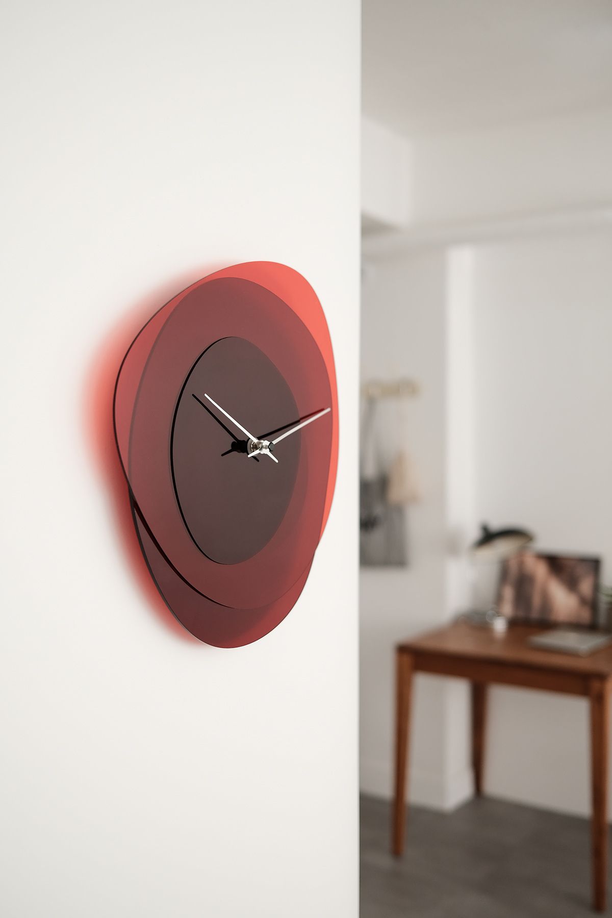 Timekeepers of Style: Wall Clock Designs for Every Room