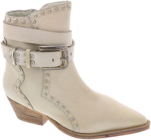 Discover Stylish Women's Boots for Every Occasion Online