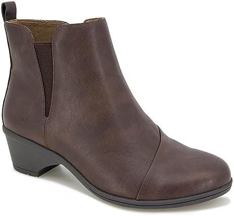 Explore Stylish Women's Boots for Every Occasion!