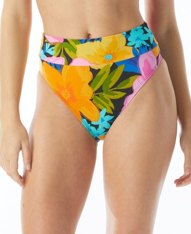 Stylish​ Women's Swimwear: Perfect for Your ​Summer Adventure