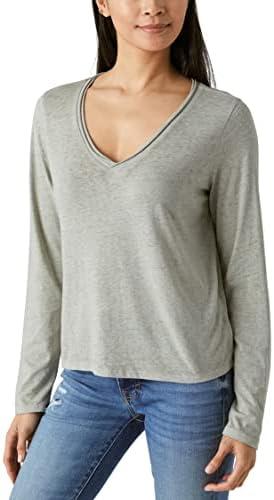 Explore trendy women's tops for casual and athletic wear!