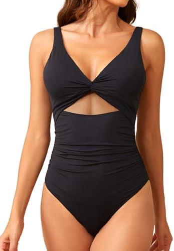 Discover ​trendy women's swimsuits perfect for summer!