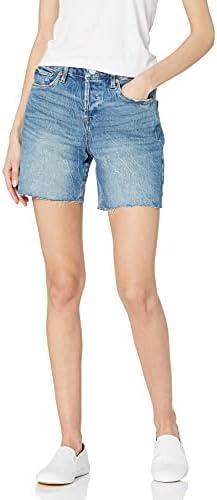 Explore trendy women's shorts for summer style! Fashionable finds await!