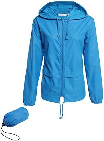 Trendy Waterproof Women's Rain Jackets: Stay Stylish‍ & Dry!