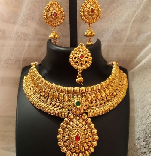 15 Modern Gold Necklace Designs in 30 Grams | Styles At Li