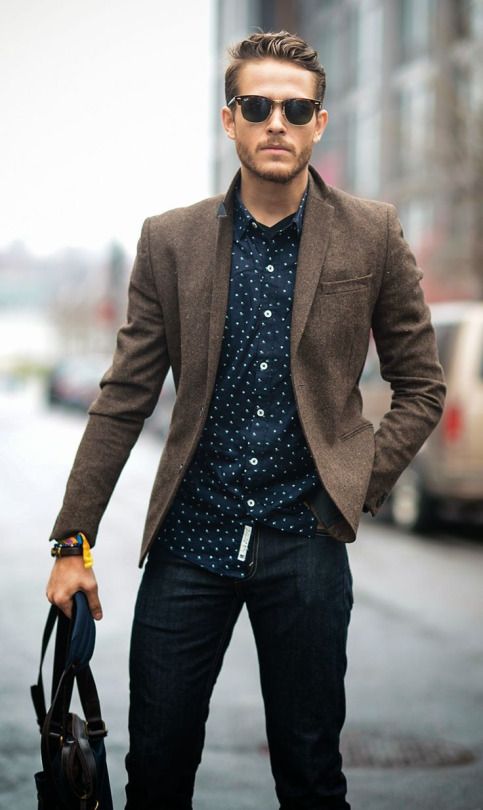 Men's style: Brown Blazer, Blue Shirt and Jeans | Smart casual .