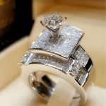 Exquisite Women's Fashion 925 Sterling Silver Wedding Rings Set .