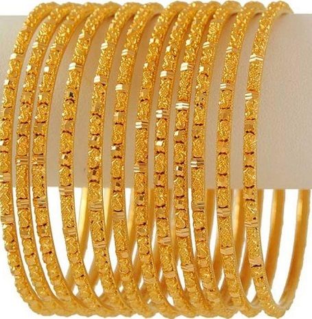 15 Latest Gold Bangles in 10 Grams (With images) | Gold bangles .