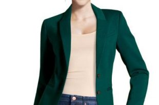 Dark green blazer (H & M) | Green blazer outfit, Dark green blazer .