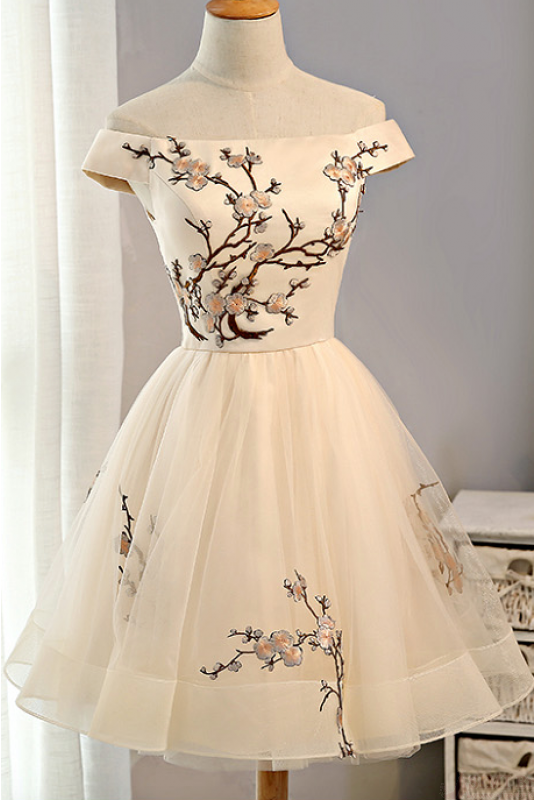Cap Sleeves Embroidery Homecoming Dress,Tulle Short A Line Prom .