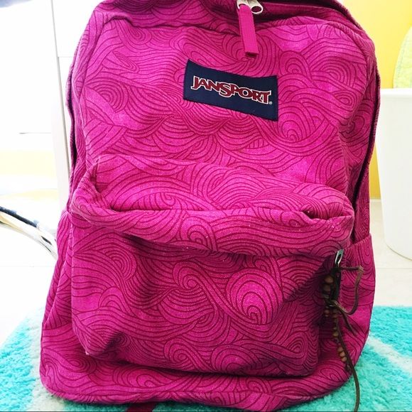 An original Jansport backpack Hey girls! 🦄 I'm selling today an .