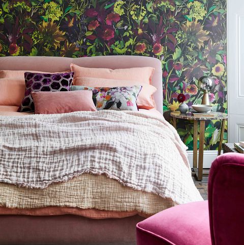 10 Ways To Dress A Bed Like A Designer - Bedroom Styling Ide