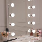 10 Pretty & Cool Vanity Mirror Designs With Pictures | Styles At Li