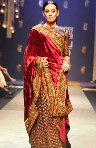 Mesmerising Velvet Sarees Collection That Will Give A Royal Lo