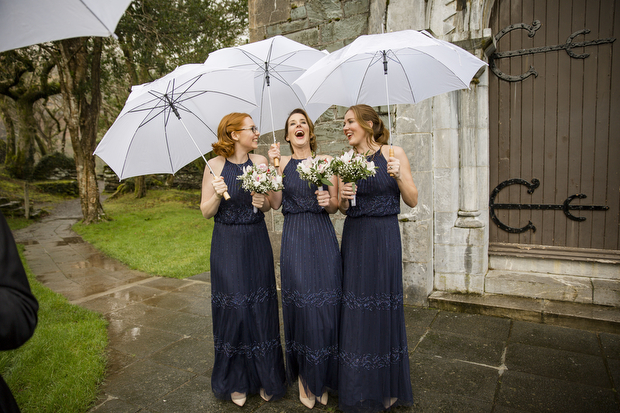 15 of the Best Wedding Umbrellas | weddingsonli