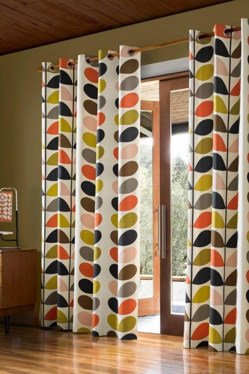 Effortless Elegance: Readymade Curtains for Instant Style