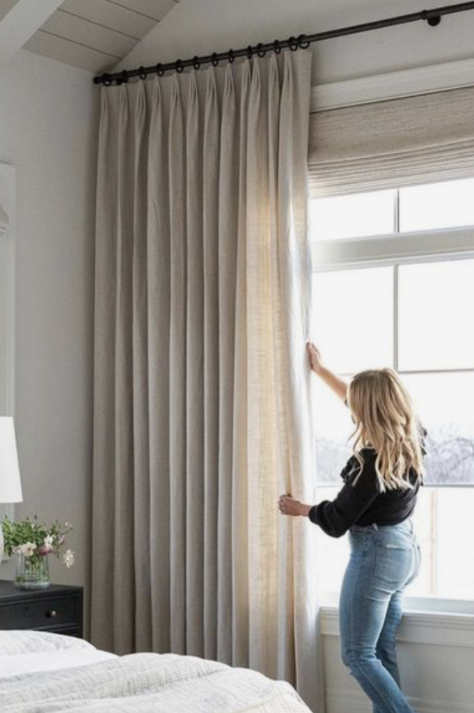 1699556427_Window-Curtains.png