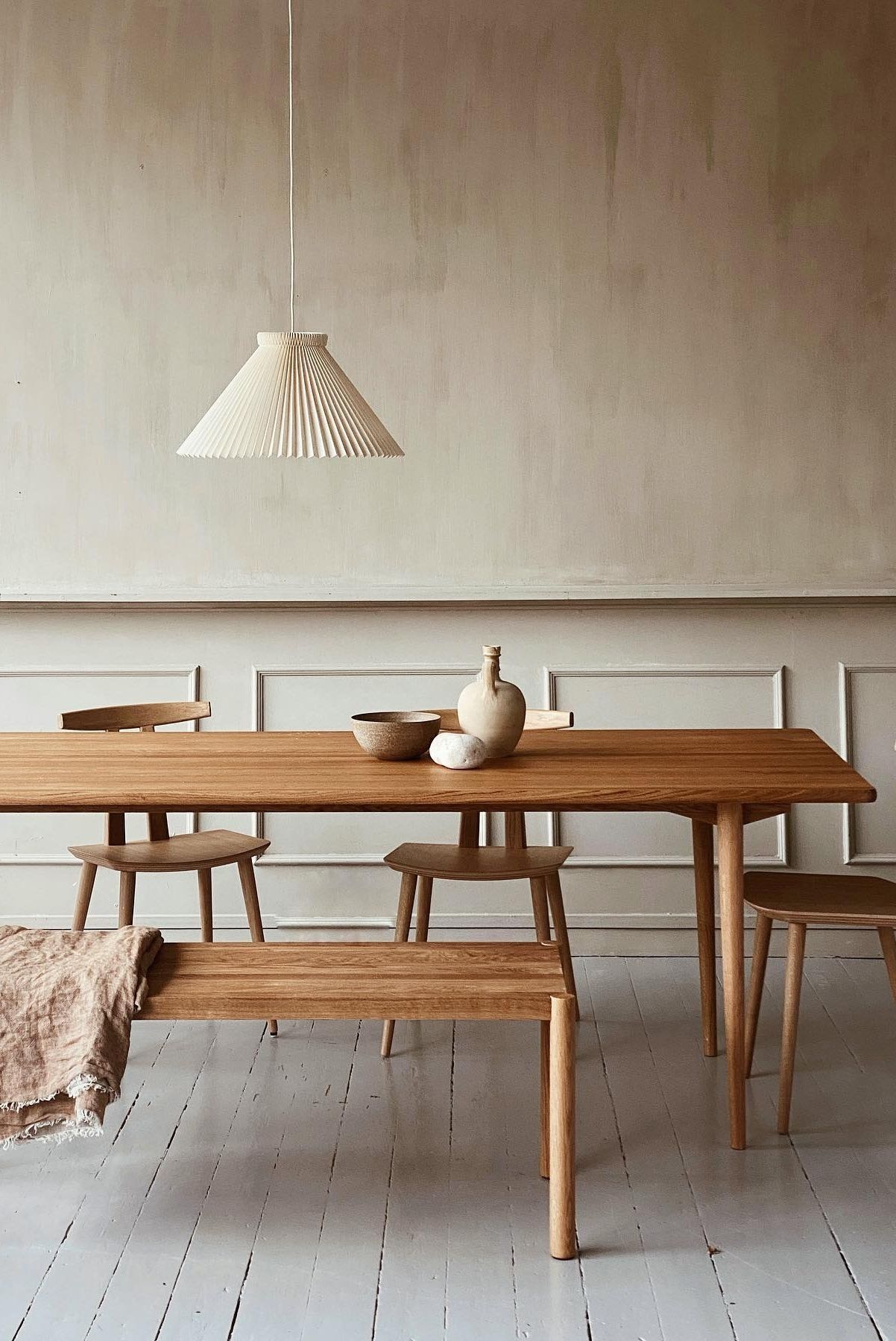 Gather ‘Round: Choosing the Perfect Dining Table Chairs