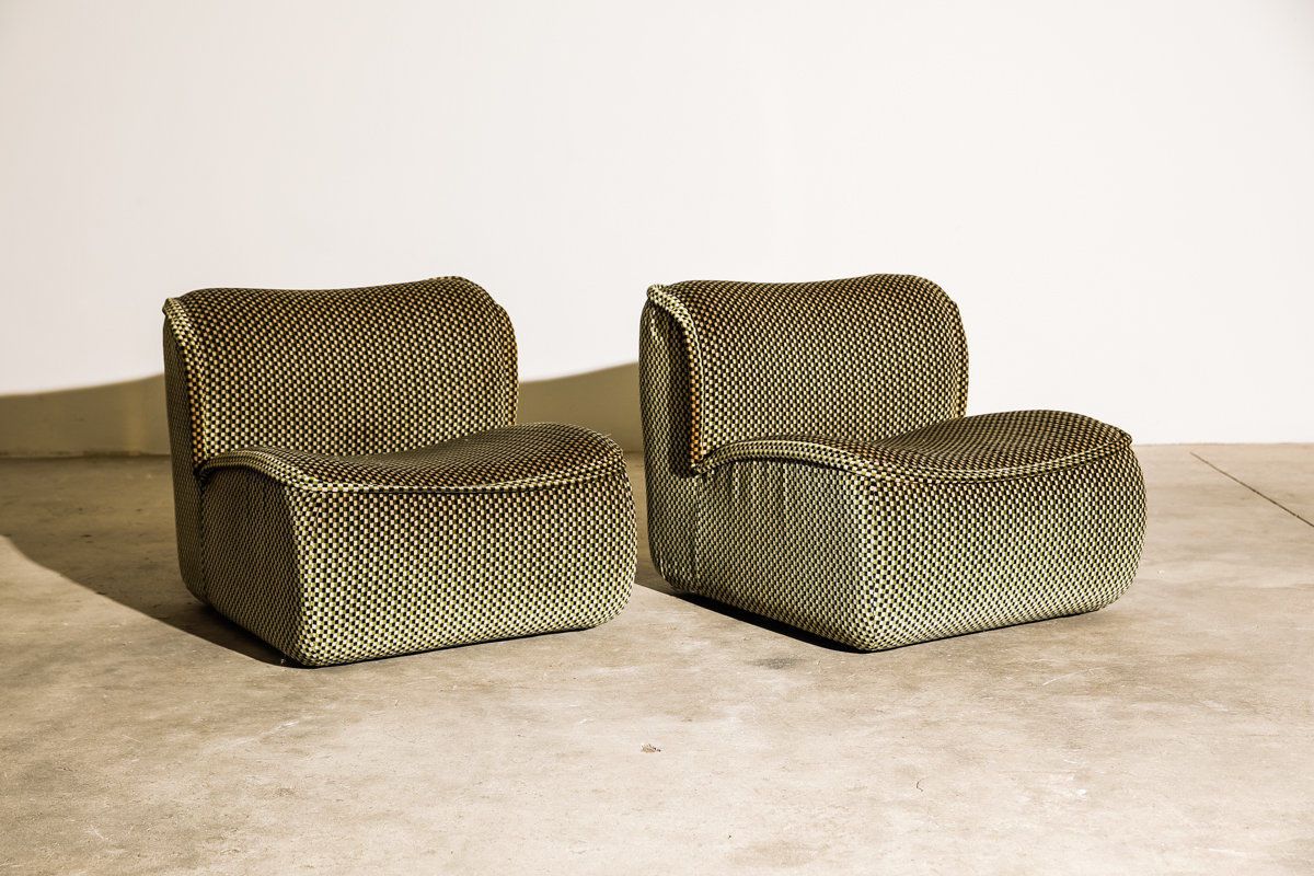 Relax in Style with Chic Lounge Chairs