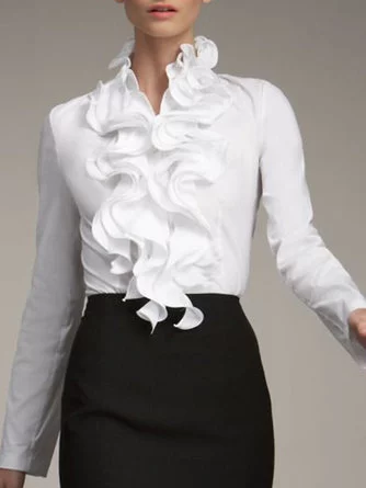 Embrace Elegance with Short Blouses: Stylish and Versatile Wardrobe Essentials