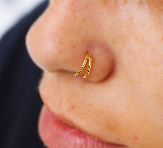 Gold Nose Rings: Adding a Touch of Glamour to Your Look