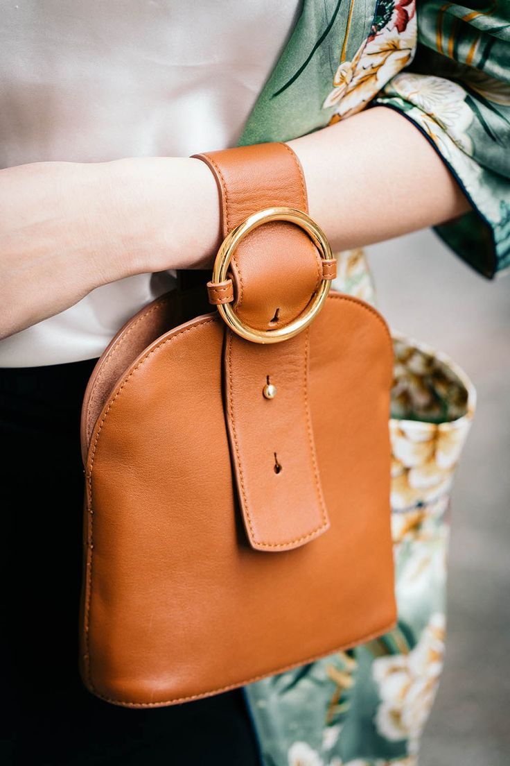 Craftsmanship and Style: Unveiling Leather Bags