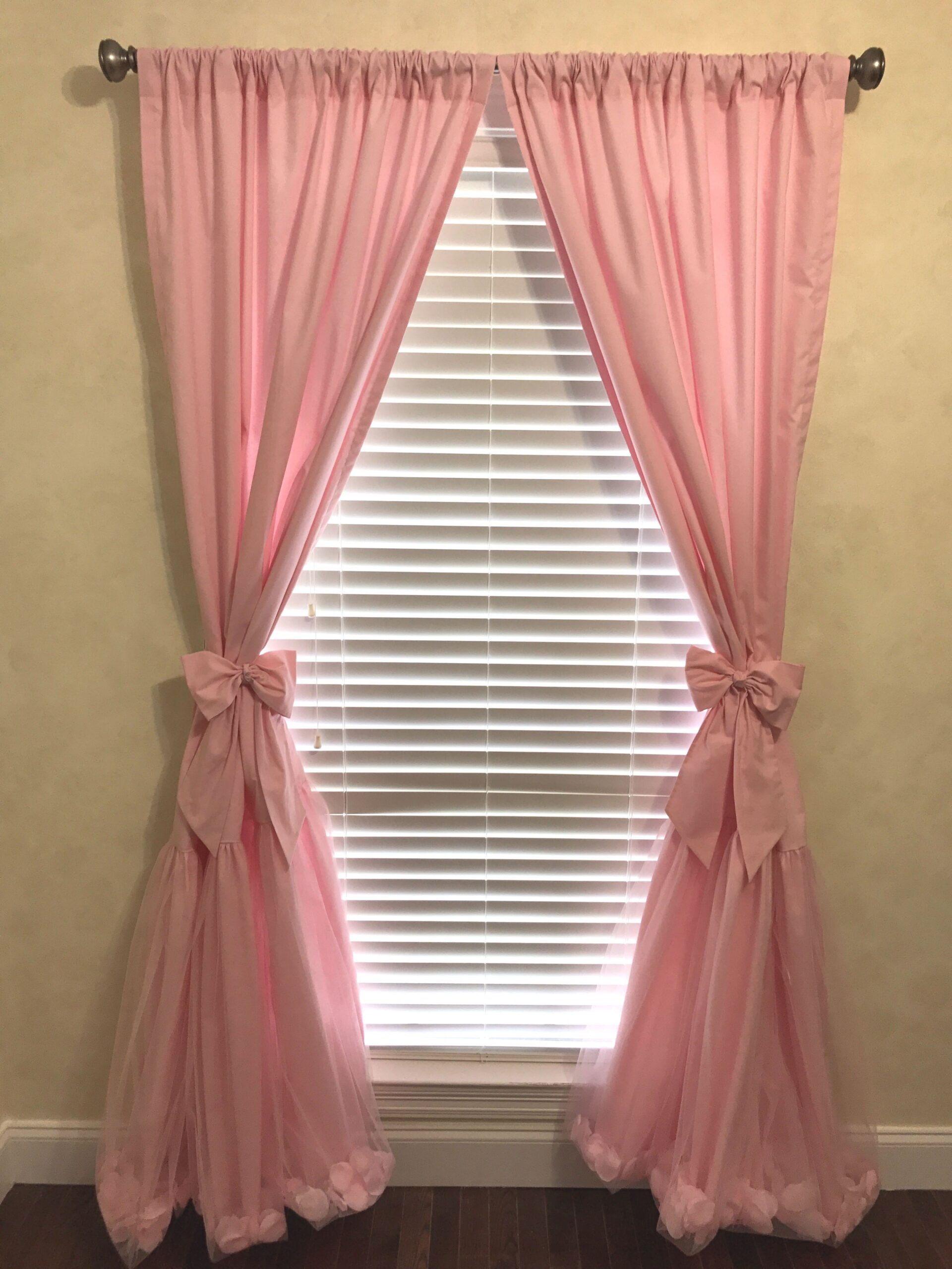 Add a Pop of Color to Your Home with Pink Curtains