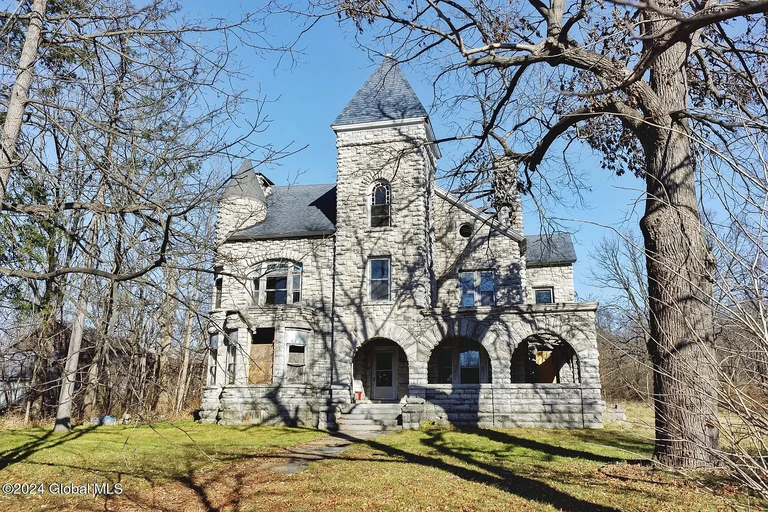 8-Bedroom Home on 12 Acres for Sale in Palatine Bridge, New York